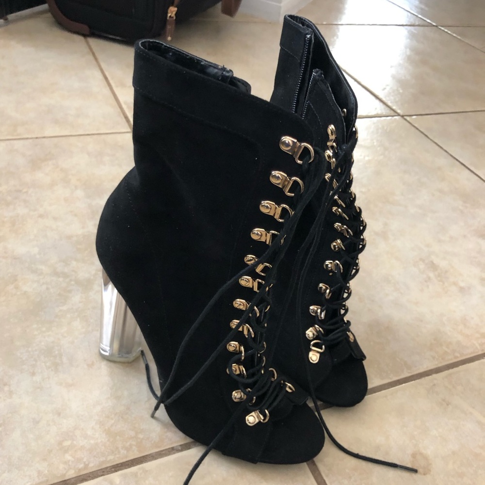 Lace Front NEVER WORN black suede booties (sz 7)